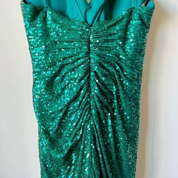 JVN by JOVANI Green Sequin Double Strap High Cutaway Slit Prom Gown—SZ. 8 - Picture 16 of 17